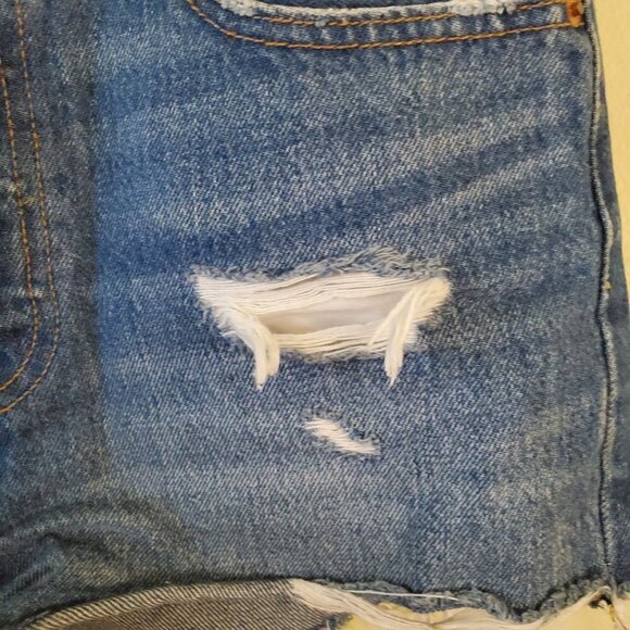 Levi's 501 Distressed Button Fly Cut Off Denim Shorts Size 27 - Picture 5 of 8